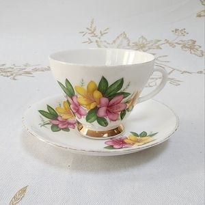 Consort Fine English Bone China Teacup & Saucer - Vintage Floral Design